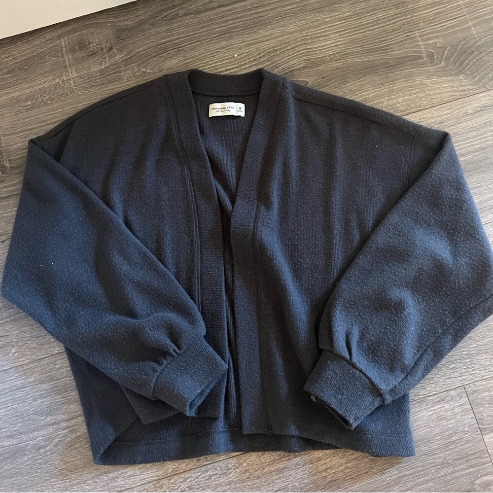 Abercrombie cardigan